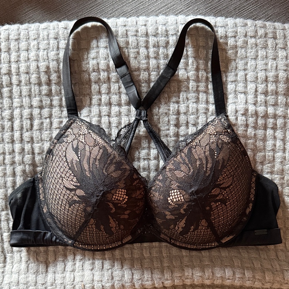 Calvin Klein Elegant Black Lace Bra